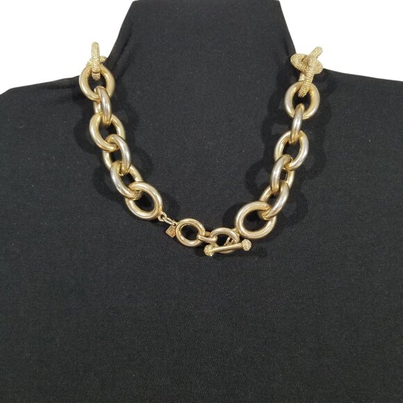 Banana Republic Gold Chain Choker with Unusual Finish - Picture 2 of 8